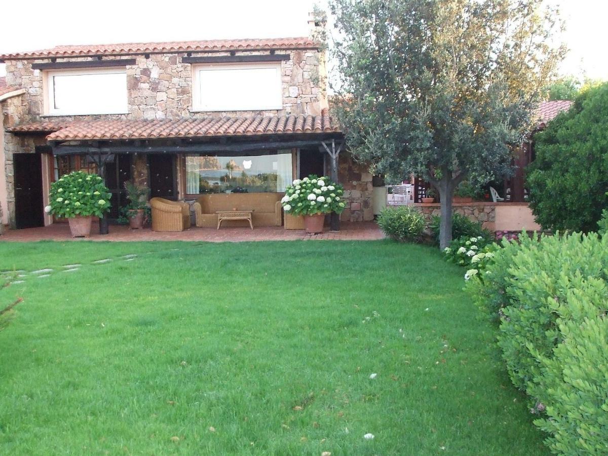 Villa Kate B&B Porto San Paolo  Exteriör bild