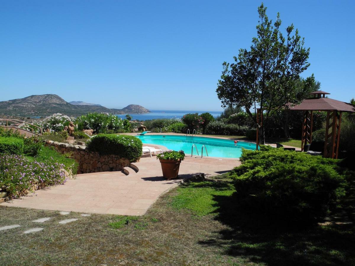 Villa Kate B&B Porto San Paolo  Exteriör bild