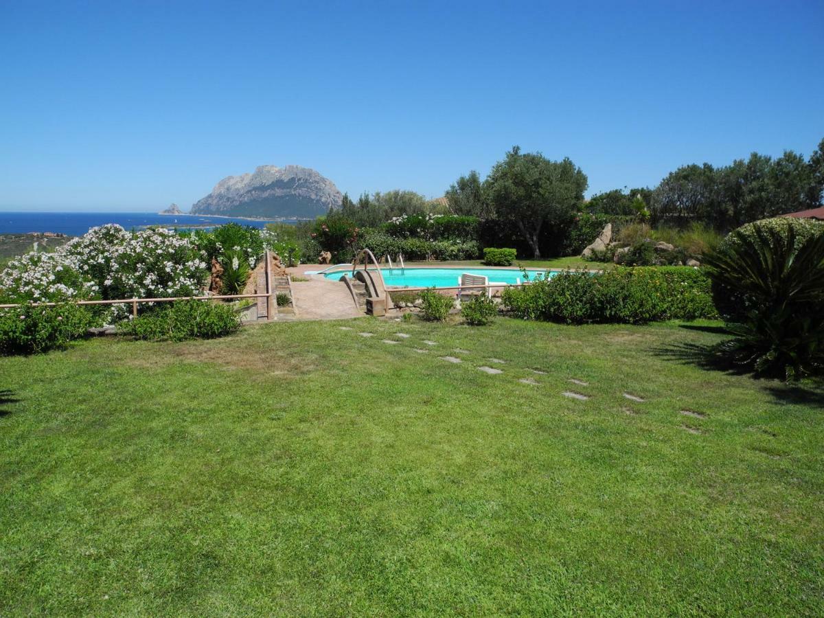 Villa Kate B&B Porto San Paolo  Exteriör bild