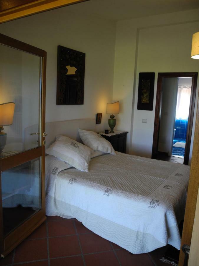 Villa Kate B&B Porto San Paolo  Exteriör bild
