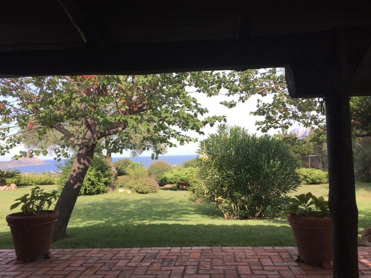 Villa Kate B&B Porto San Paolo  Exteriör bild