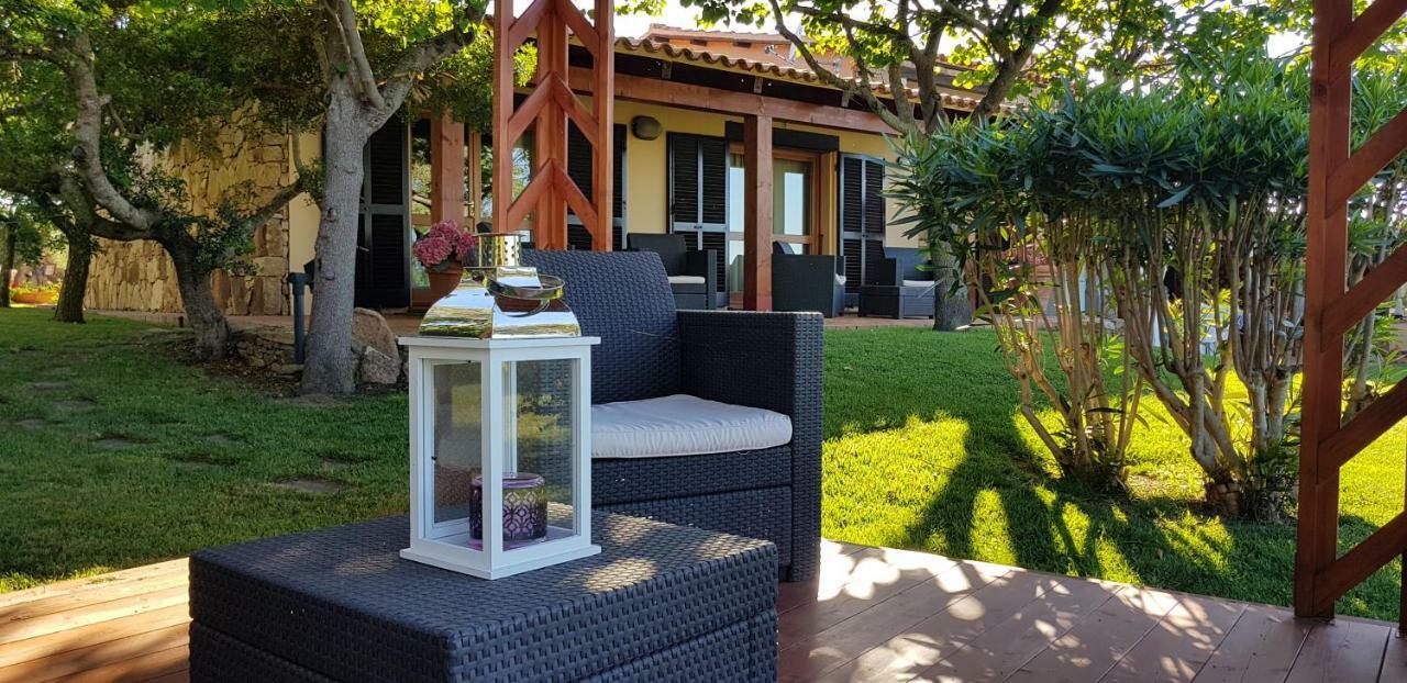 Villa Kate B&B Porto San Paolo  Exteriör bild